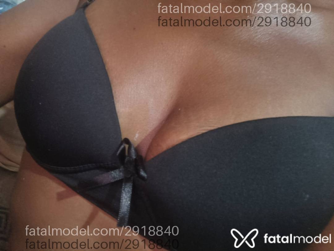 Acompanhante mulher morena (o) de olhos castanhos em Duque de Caxias - Bruninha