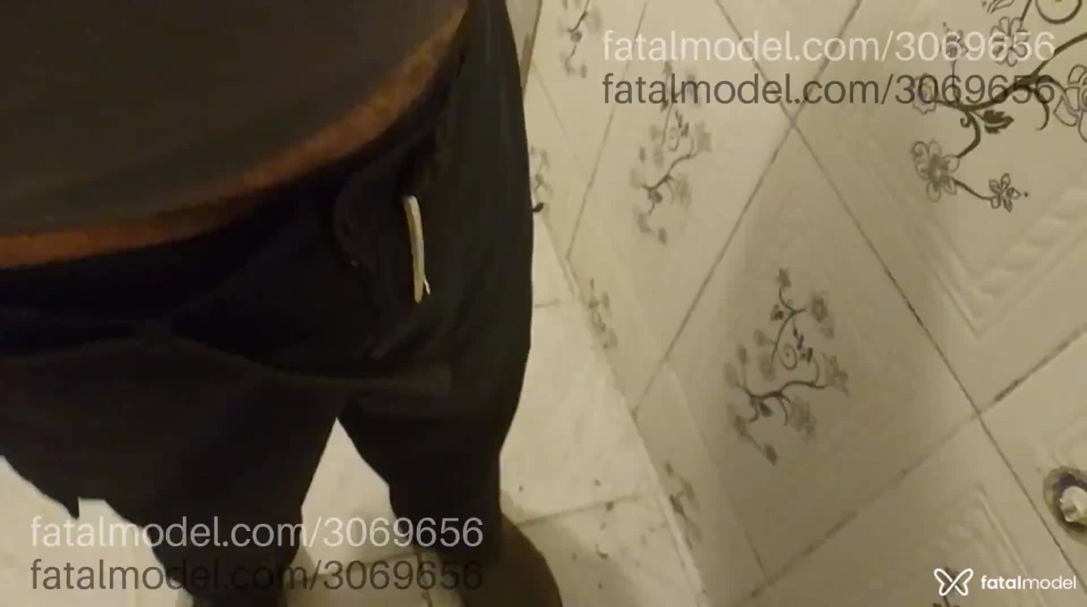 Acompanhante homem com cabelo castanho de olhos pretos - Jhonny Acompanhante homem com cabelo castanho de olhos pretos - Jhonny