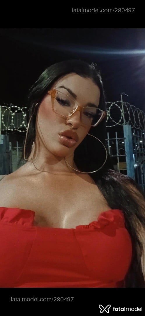 Acompanhante travesti morena (o) de olhos castanhos em Nova Serrana - Rayssa