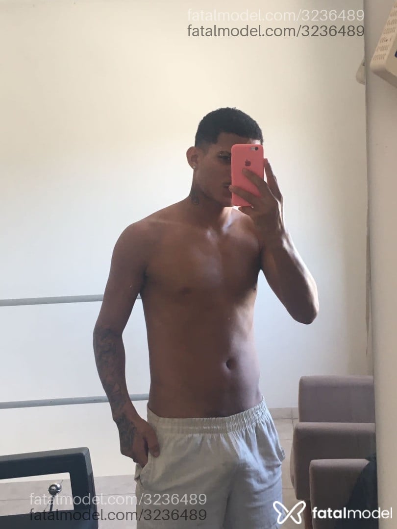 Acompanhante homem morena (o) de olhos castanhos em Maceió - Jardel