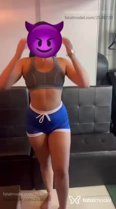 Acompanhante mulher morena (o) de olhos mel em Virtual Acompanhante mulher morena (o) de olhos mel em Virtual - Júlia Nepomuceno