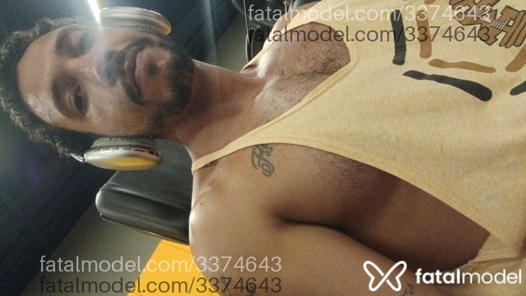 Acompanhante homem morena (o) de olhos castanhos em São Paulo - Kinho
