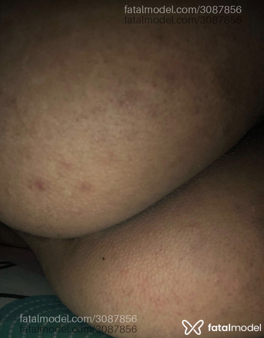 Acompanhante homem morena (o) de olhos pretos - Pedrinhoversátil Acompanhante homem morena (o) de olhos pretos - Pedrinhoversátil
