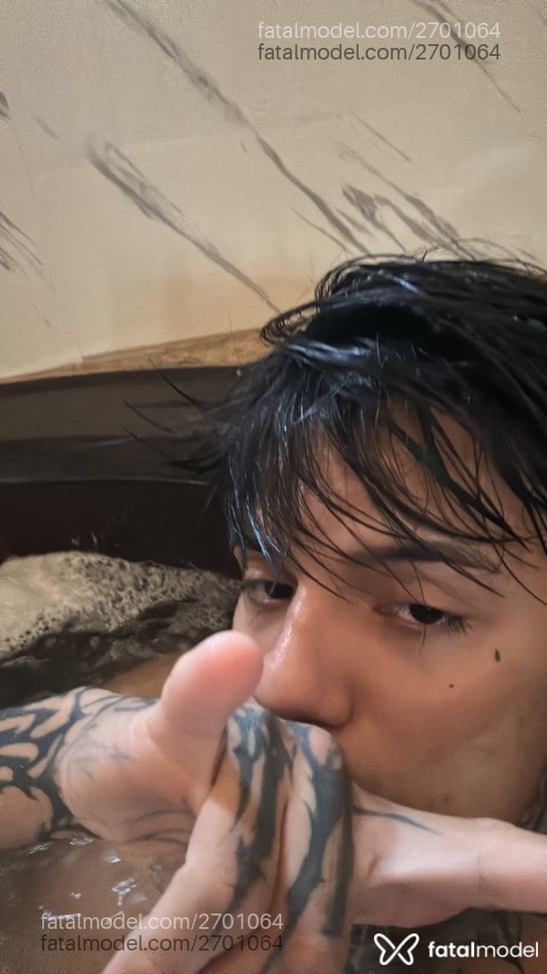 Acompanhante homem com cabelo castanho de olhos castanhos - Gabriel Arthuro Acompanhante homem com cabelo castanho de olhos castanhos - Gabriel Arthuro