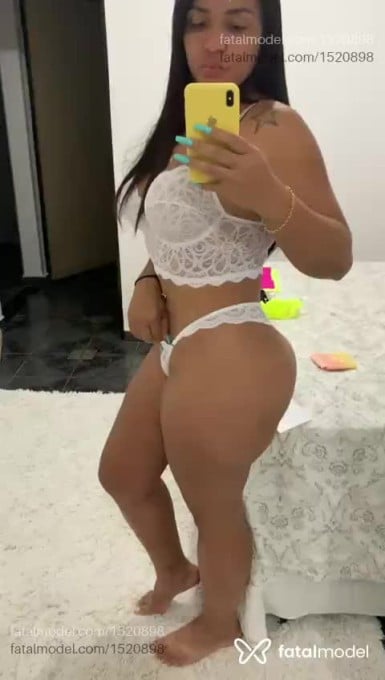 Acompanhante mulher morena (o) de olhos pretos em Araxá Acompanhante mulher morena (o) de olhos pretos em Araxá - Dany Ferrary