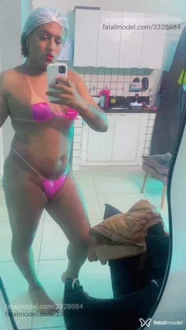 Acompanhante mulher trans morena (o) de olhos pretos em Mauá - Larissa