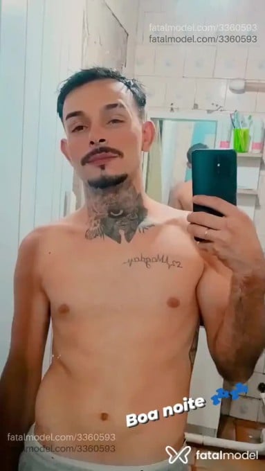 Acompanhante homem morena (o) de olhos pretos em Paverama - Mickey