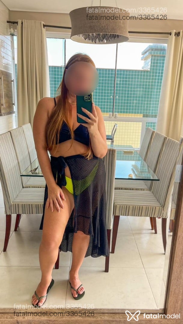 Acompanhante mulher ruiva (o) de olhos mel em Virtual Acompanhante mulher ruiva (o) de olhos mel em Virtual - Mimi Dias