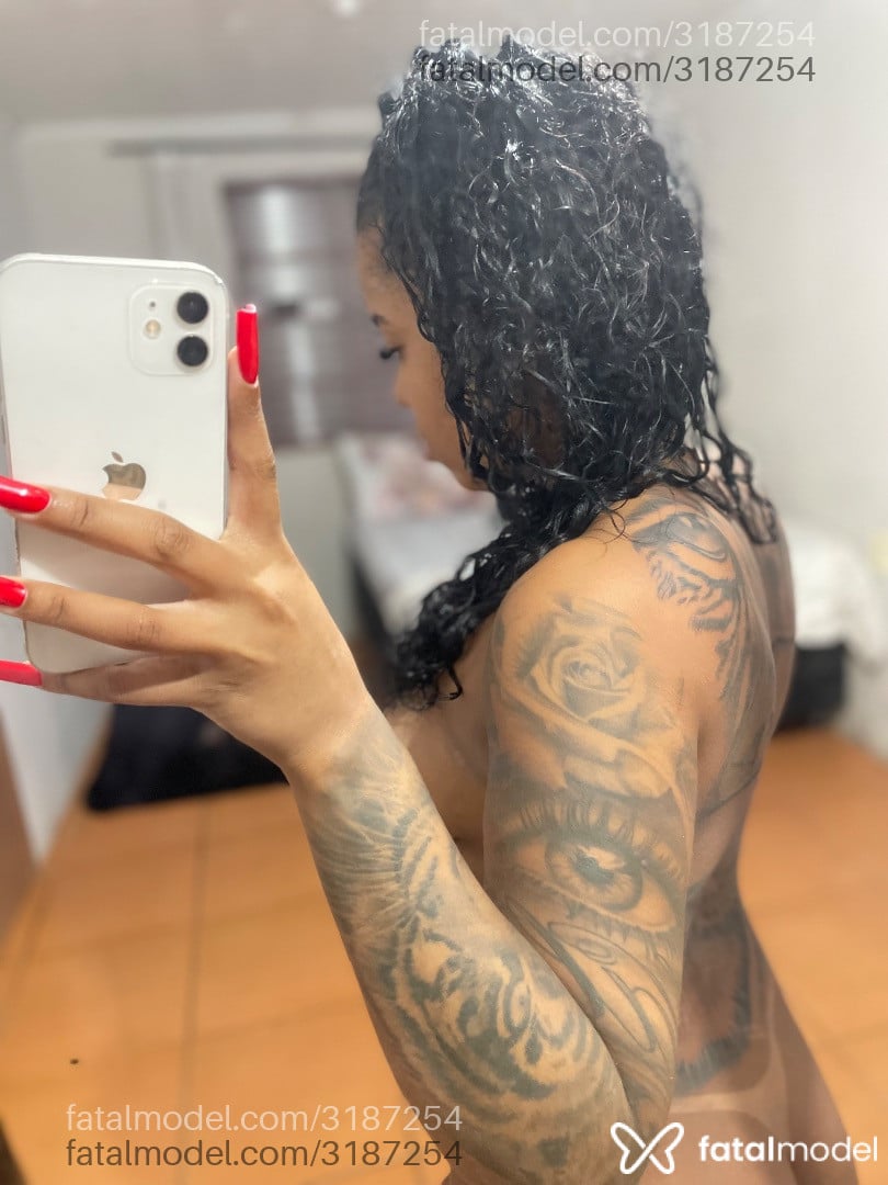 Acompanhante mulher morena (o) de olhos castanhos em Porto Alegre - Babyviicko