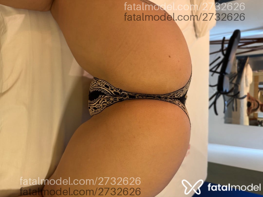Acompanhante mulher loira (o) de olhos castanhos em Uberlândia Acompanhante mulher loira (o) de olhos castanhos em Uberlândia - Amanda