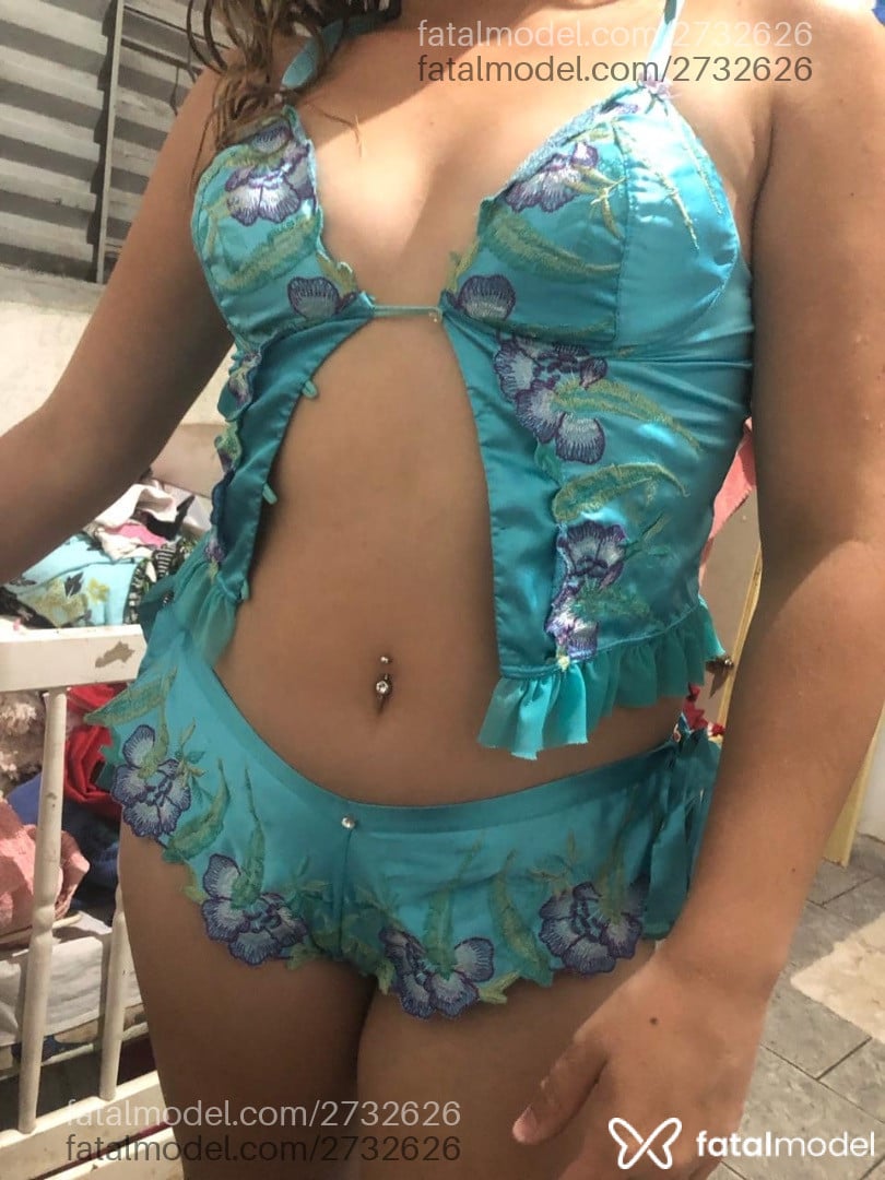 Acompanhante mulher loira (o) de olhos castanhos em Uberlândia Acompanhante mulher loira (o) de olhos castanhos em Uberlândia - Amanda