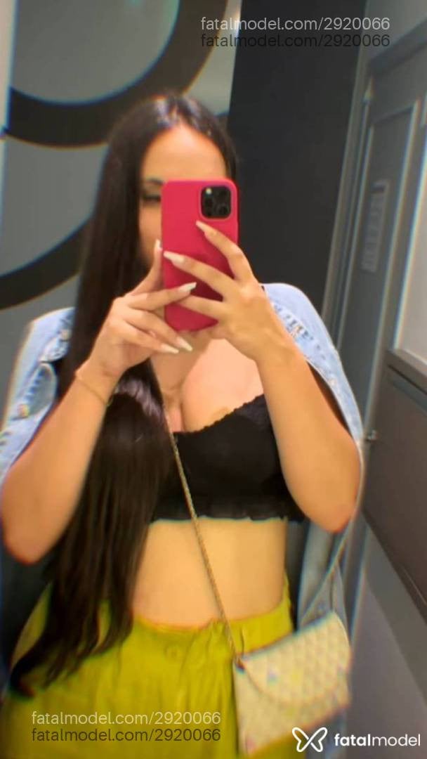 Acompanhante mulher com cabelo castanho de olhos castanhos em São José dos Campos - Zahra
