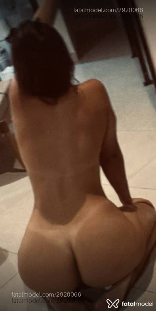 Acompanhante mulher com cabelo castanho de olhos castanhos em São José dos Campos - Zahra