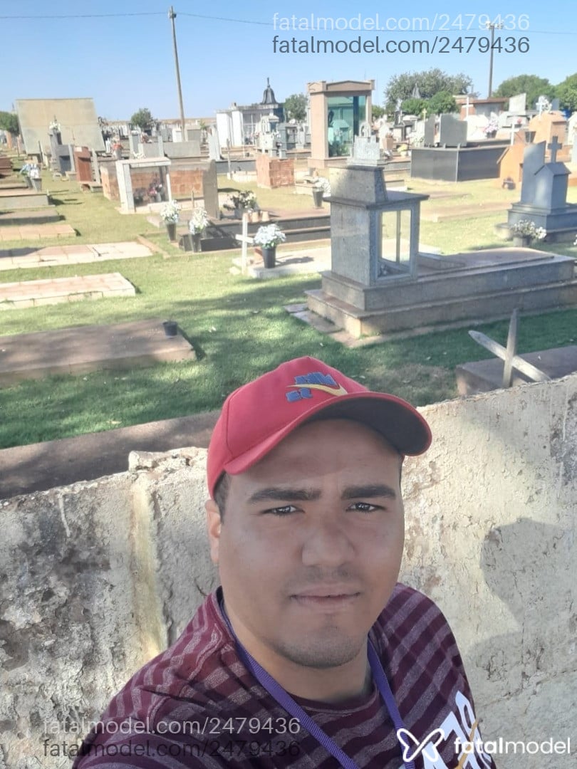Acompanhante homem morena (o) de olhos castanhos em Rio de Janeiro - Lucas