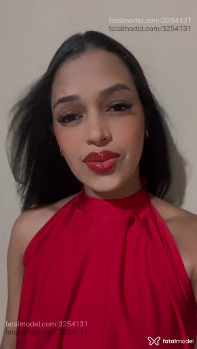 Acompanhante mulher morena (o) de olhos castanhos em Sinop Acompanhante mulher morena (o) de olhos castanhos em Sinop - Fernanda