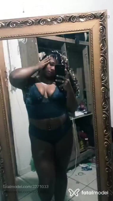 Acompanhante mulher com cabelo castanho de olhos pretos em Itabirito Acompanhante mulher com cabelo castanho de olhos pretos em Itabirito - Pretah