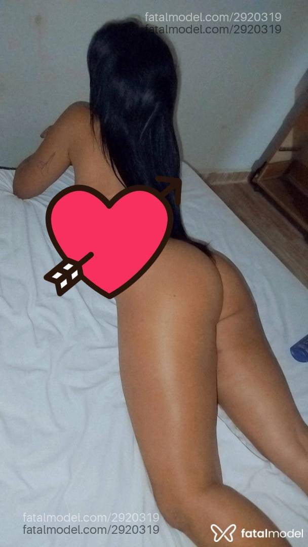 Acompanhante mulher morena (o) de olhos castanhos - Paula