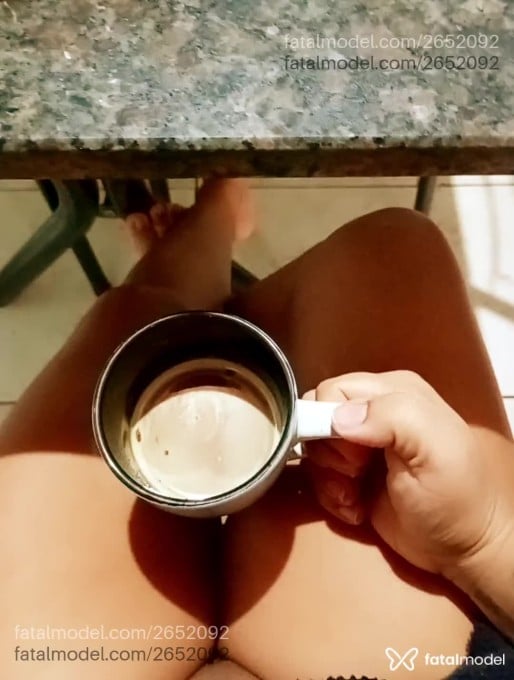 Acompanhante mulher morena (o) de olhos pretos em Sinop Acompanhante mulher morena (o) de olhos pretos em Sinop - Morena