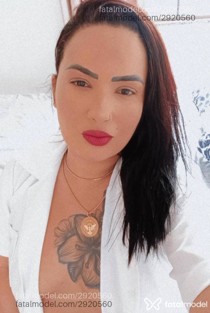 Acompanhante mulher morena (o) de olhos castanhos - Alicia Acompanhante mulher morena (o) de olhos castanhos - Alicia