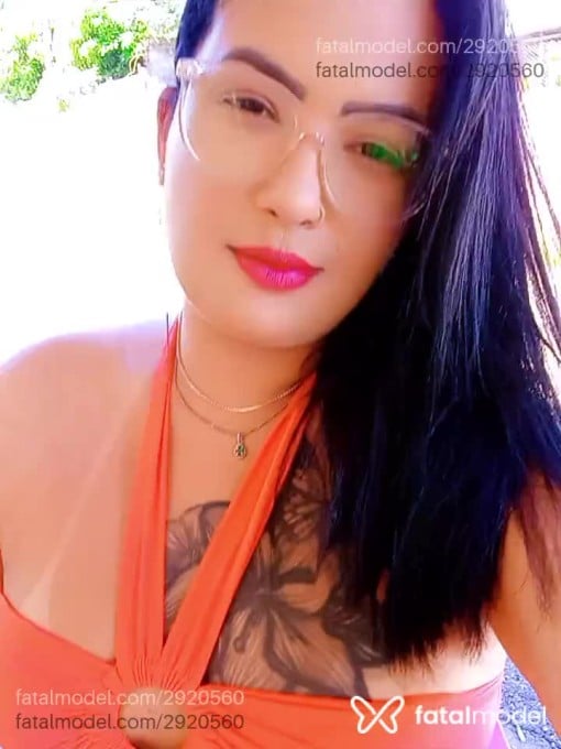Acompanhante mulher morena (o) de olhos castanhos - Alicia Acompanhante mulher morena (o) de olhos castanhos - Alicia