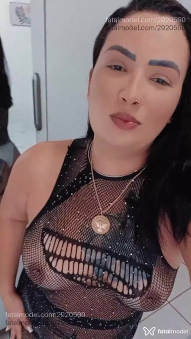 Acompanhante mulher morena (o) de olhos castanhos - Alicia Acompanhante mulher morena (o) de olhos castanhos - Alicia