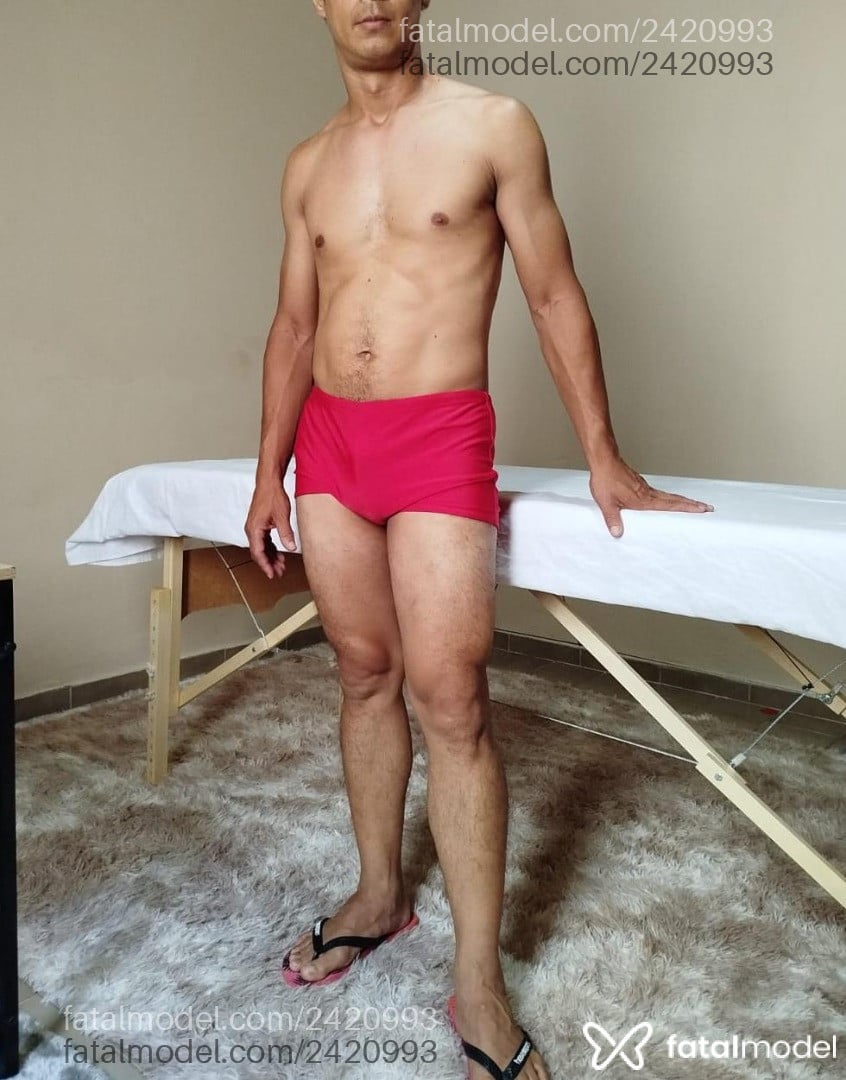 Acompanhante homem morena (o) de olhos castanhos em Porto Velho - Cler Torres