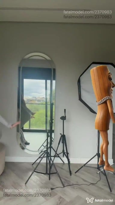 Acompanhante mulher morena (o) de olhos castanhos em Virtual Acompanhante mulher morena (o) de olhos castanhos em Virtual - Martina Oliveira