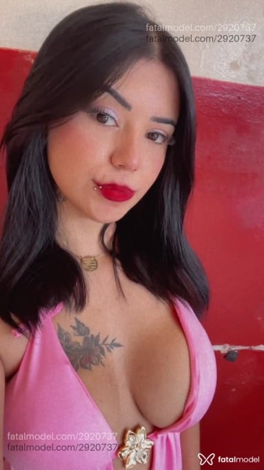 Acompanhante mulher morena (o) de olhos pretos em Paranavaí - Vick Sandrony