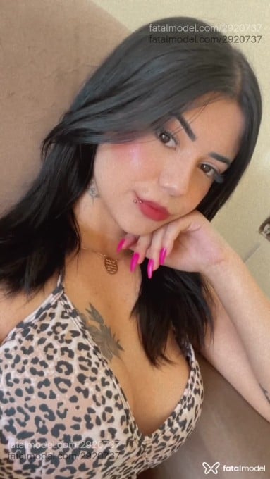 Acompanhante mulher morena (o) de olhos pretos em Paranavaí - Vick Sandrony
