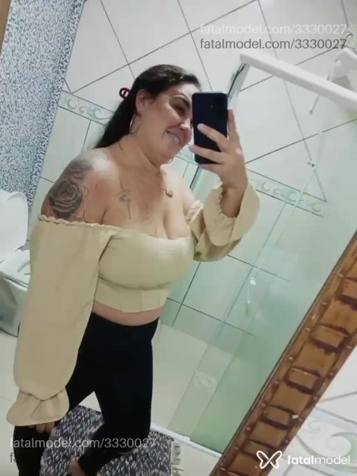 Acompanhante mulher morena (o) de olhos castanhos em Navegantes - Karol