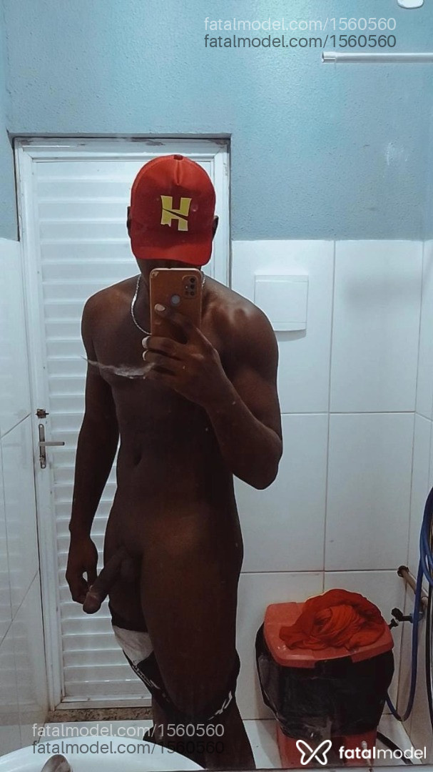 Acompanhante homem morena (o) de olhos castanhos - FELIPE Acompanhante homem morena (o) de olhos castanhos - FELIPE