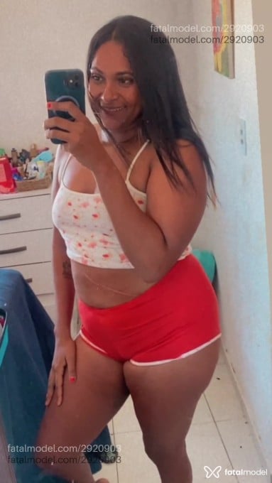Acompanhante mulher morena (o) de olhos pretos em Virtual - Fadynha