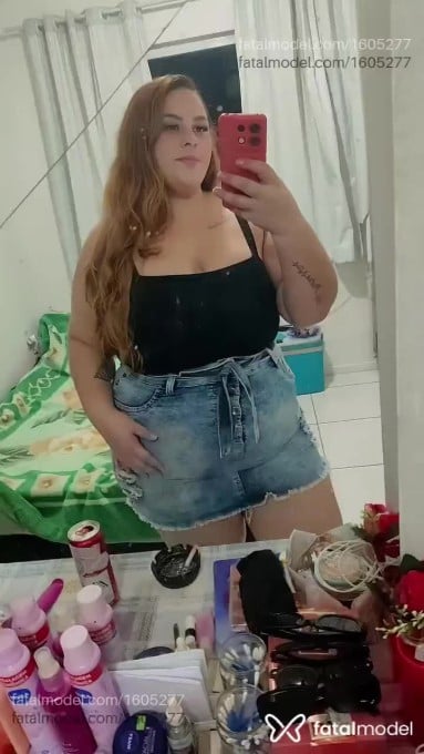 Acompanhante mulher com cabelo castanho de olhos castanhos em Camboriú - Dudinhaa
