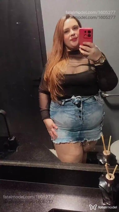 Acompanhante mulher com cabelo castanho de olhos castanhos em Camboriú - Dudinhaa