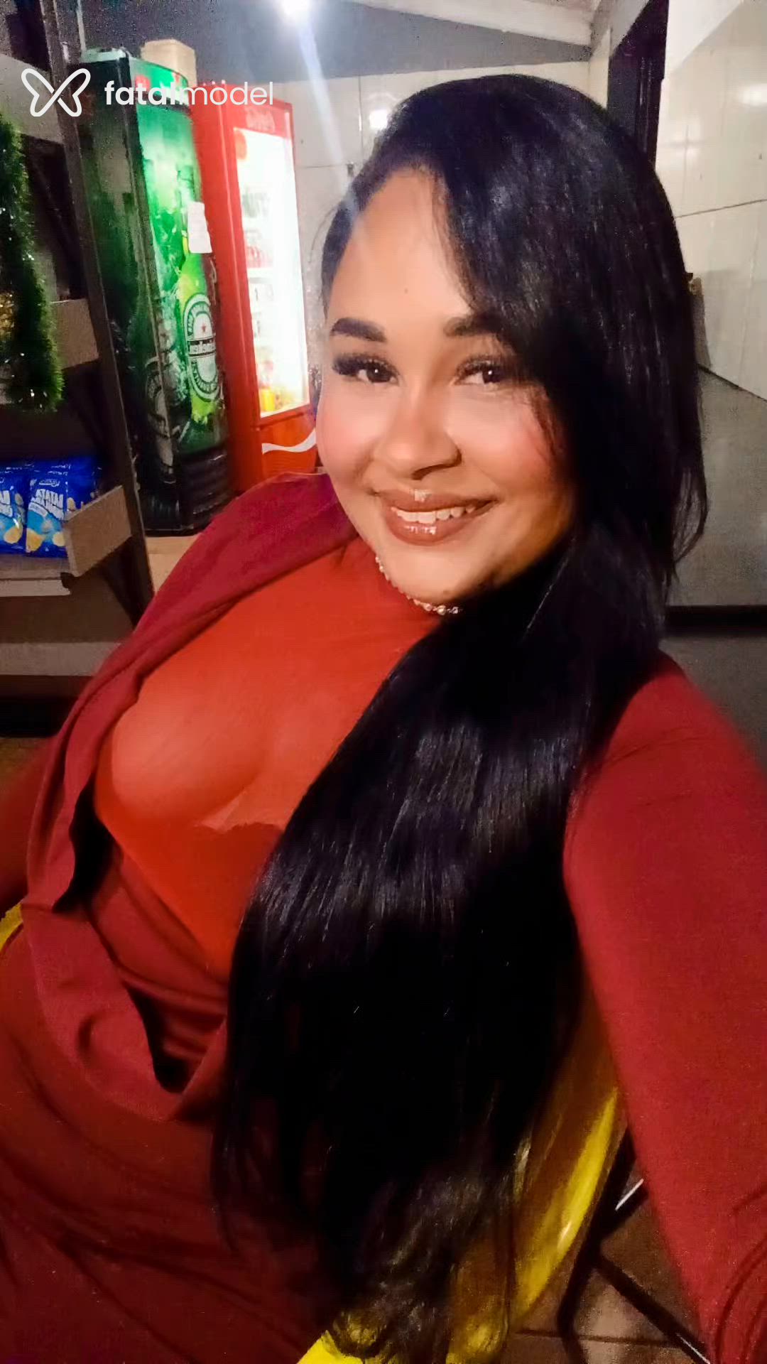 Acompanhante mulher morena (o) de olhos castanhos - Rafaela Gabriela