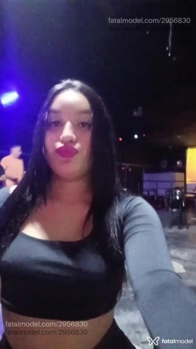 Acompanhante mulher morena (o) de olhos castanhos em Canarana - Niccoli