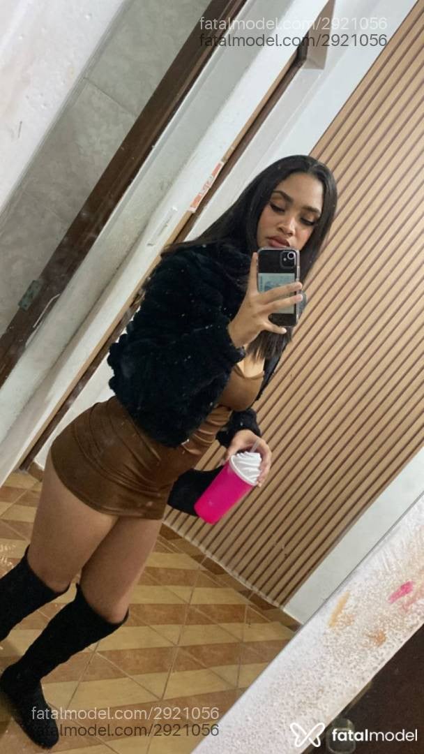 Acompanhante mulher morena (o) de olhos castanhos em Itabirito Acompanhante mulher morena (o) de olhos castanhos em Itabirito - Lorena