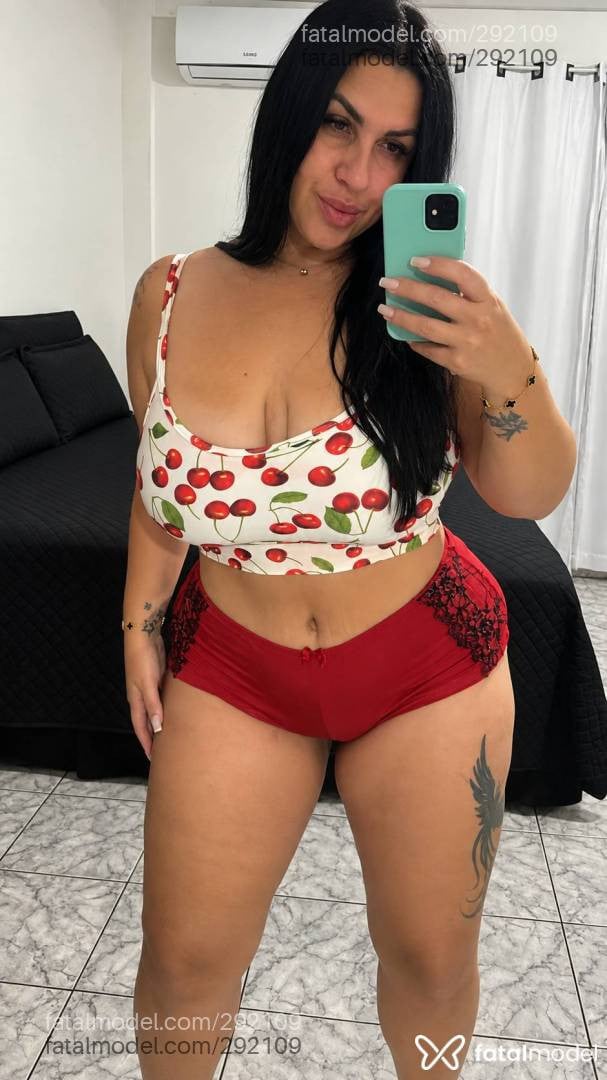Acompanhante mulher morena (o) de olhos castanhos - Sara Mancini