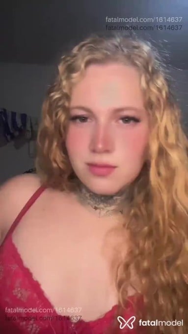 Acompanhante travesti ruiva (o) de olhos azuis em Sinop - Bruna