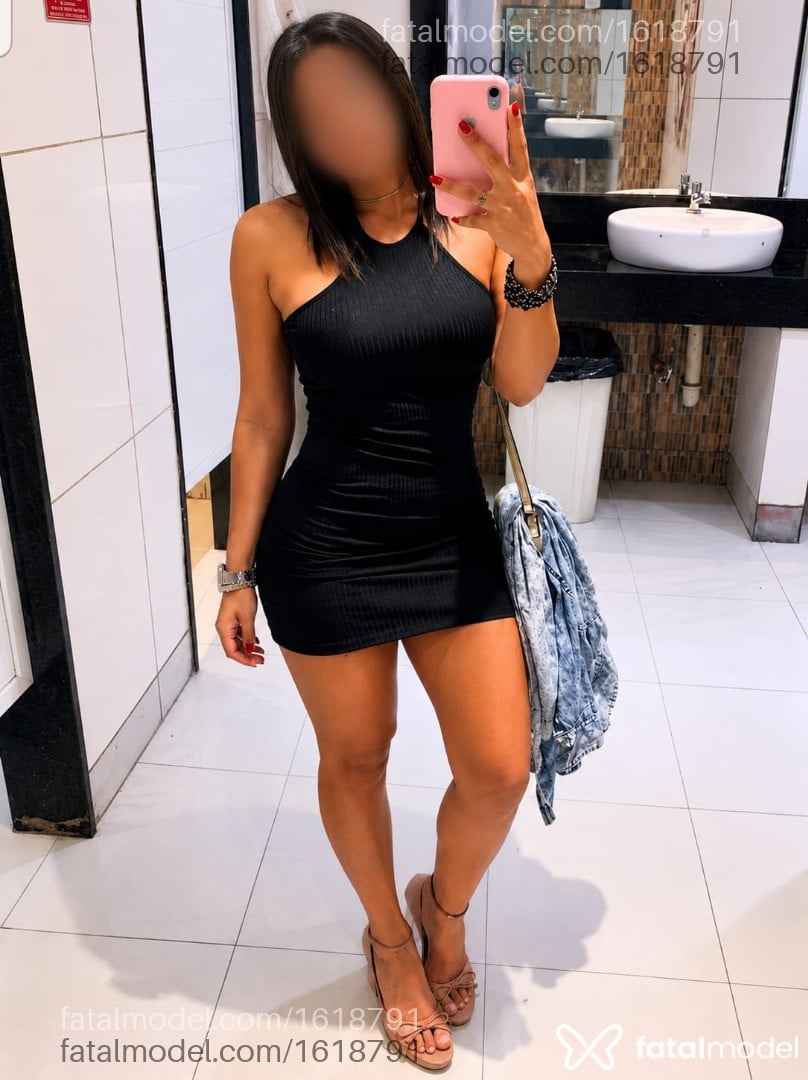 Acompanhante mulher com cabelo castanho de olhos castanhos em Itumbiara Acompanhante mulher com cabelo castanho de olhos castanhos em Itumbiara - Bárbara