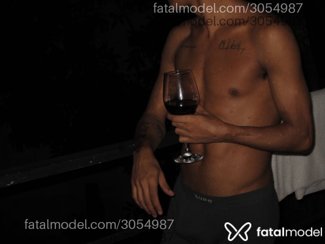 Acompanhante homem morena (o) de olhos castanhos em Rio de Janeiro - Kevin