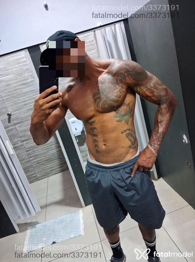 Acompanhante homem com cabelo castanho de olhos castanhos em Bragança Paulista Acompanhante homem com cabelo castanho de olhos castanhos em Bragança Paulista - Pantera Negra