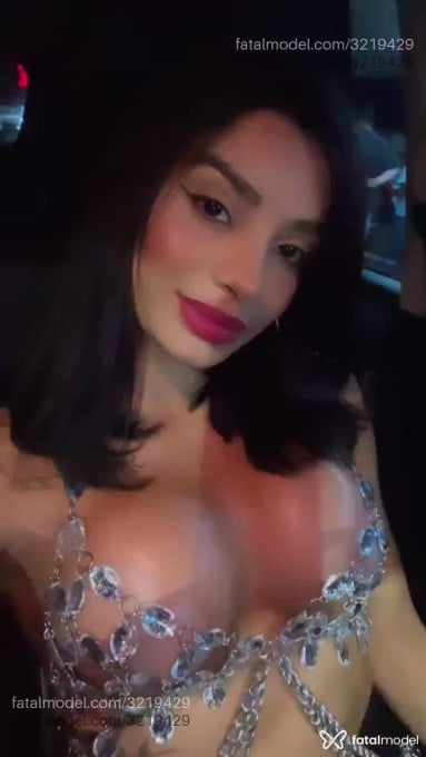 Acompanhante mulher morena (o) de olhos castanhos em Água Boa - Moreninhalopes