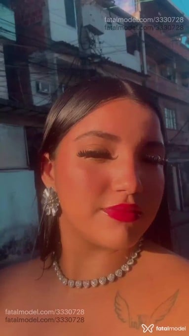 Acompanhante mulher morena (o) de olhos castanhos - Manuella