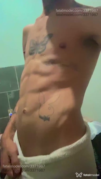 Acompanhante homem com cabelo castanho de olhos pretos em Contagem Acompanhante homem com cabelo castanho de olhos pretos em Contagem - Paulo