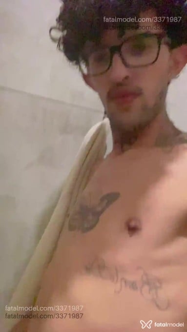 Acompanhante homem com cabelo castanho de olhos pretos em Contagem Acompanhante homem com cabelo castanho de olhos pretos em Contagem - Paulo