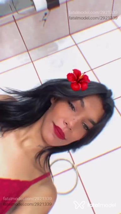 Acompanhante mulher morena (o) de olhos castanhos em Jaboticabal - Julia