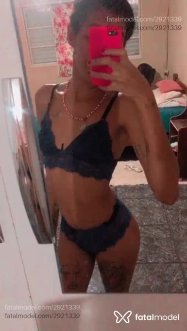 Acompanhante mulher morena (o) de olhos castanhos em Jaboticabal - Julia