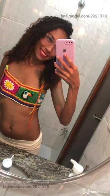 Acompanhante mulher morena (o) de olhos pretos em Caldas Novas - Luana