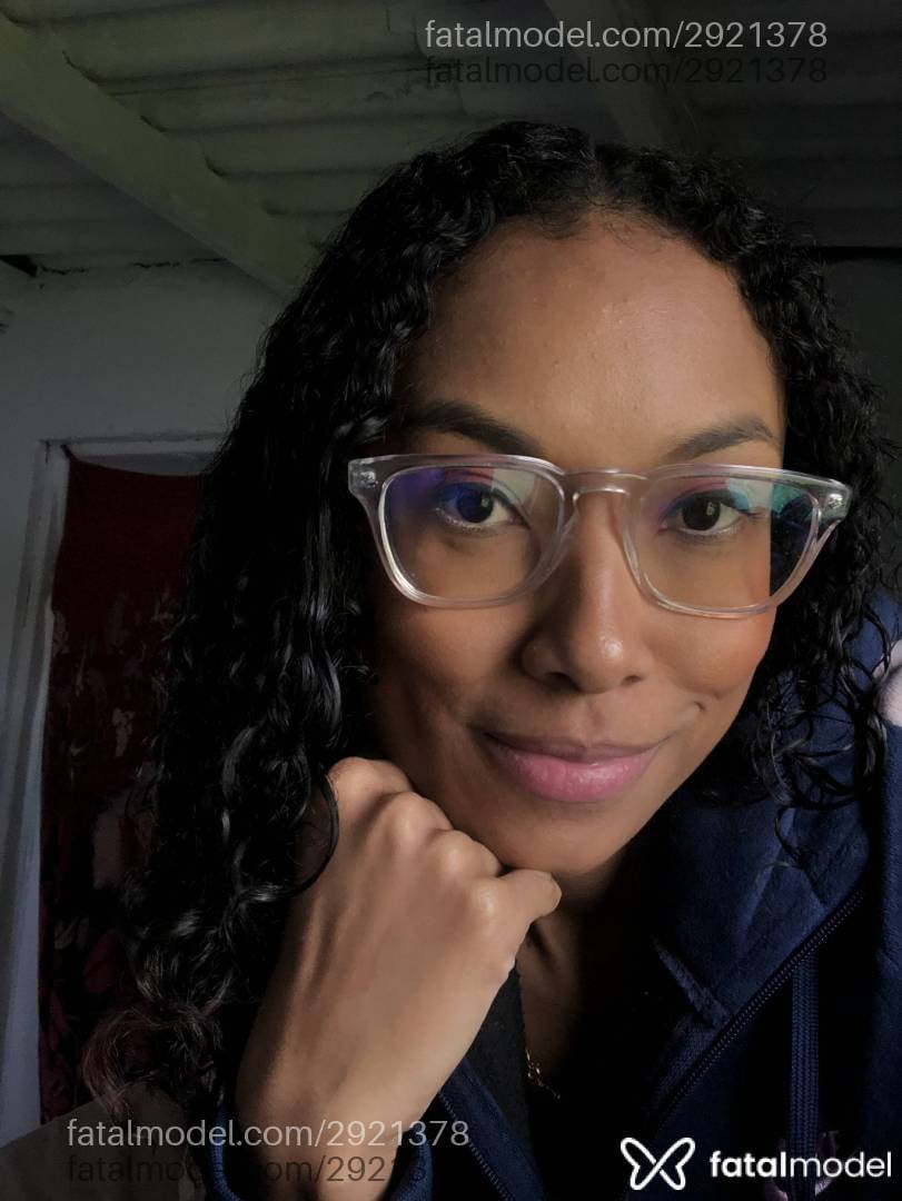 Acompanhante mulher morena (o) de olhos pretos em Caldas Novas - Luana